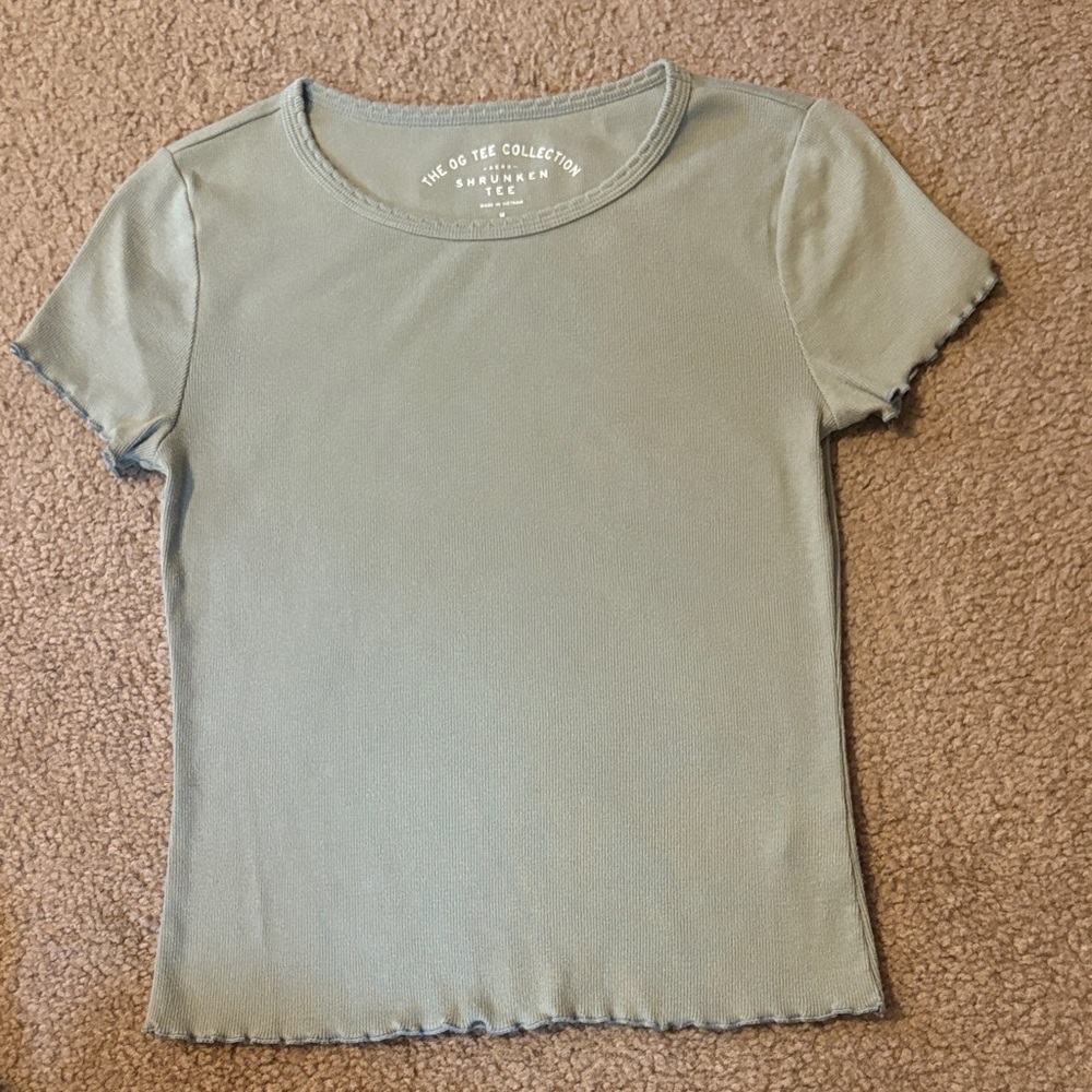 Aeropostale Women's Short Sleeve sage green Tee